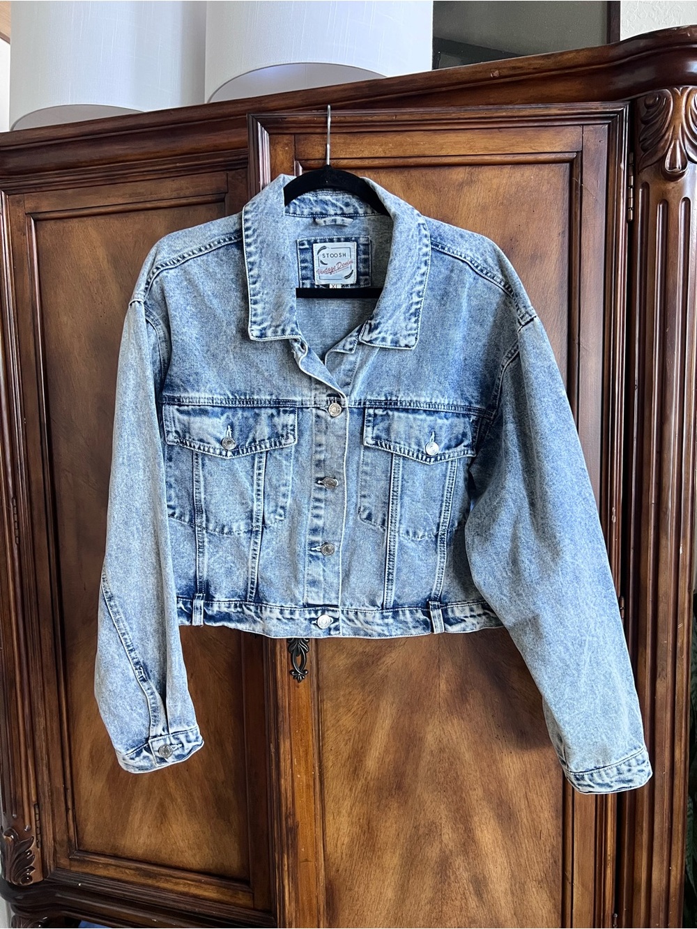 Cropped denim jacket